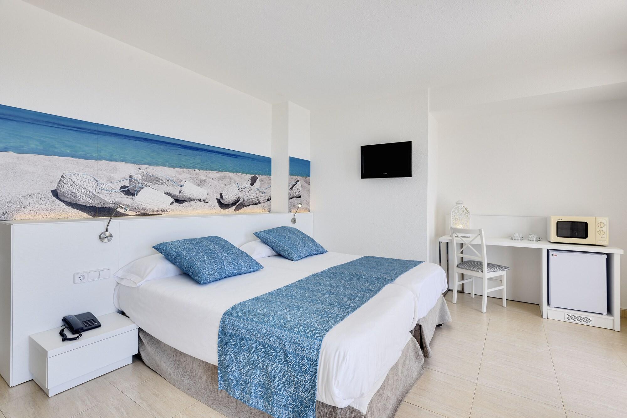 Aparthotel Tropic Garden Santa Eulària des Riu Kültér fotó