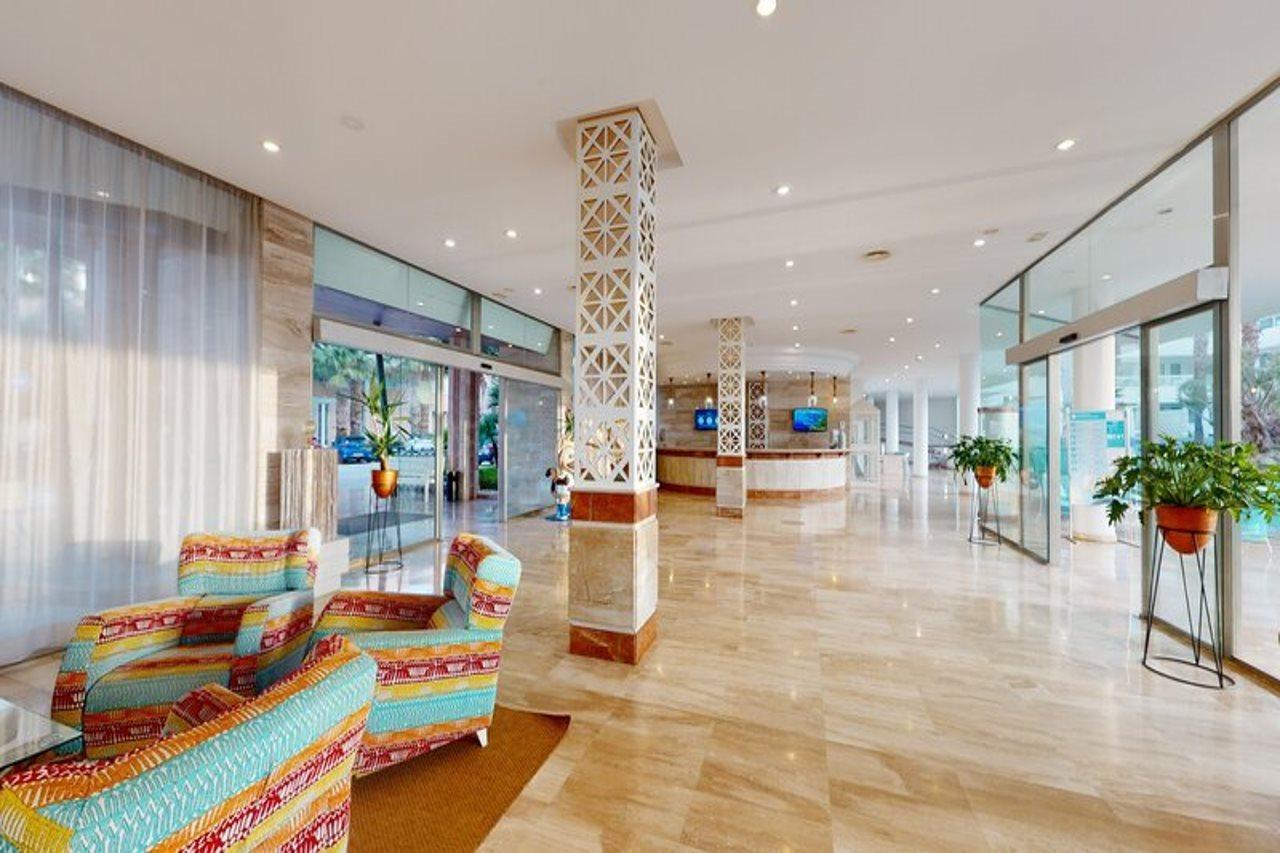 Aparthotel Tropic Garden Santa Eulària des Riu Kültér fotó